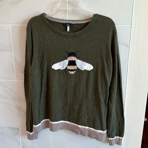 Women’s green sweater top with bee
